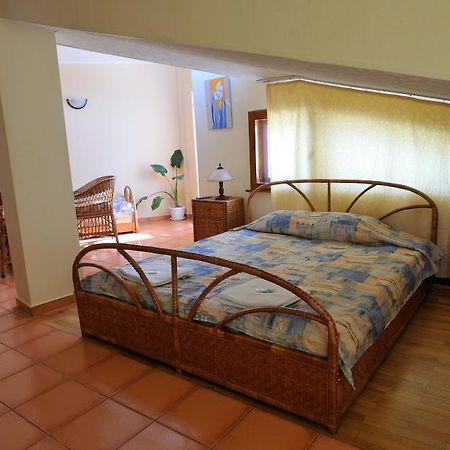 Family Hotel Prolet Шумен Экстерьер фото