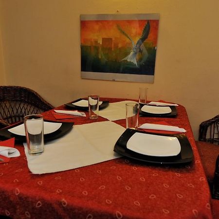 Family Hotel Prolet Шумен Экстерьер фото